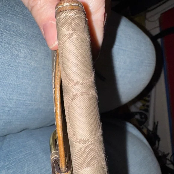 Coach Signature Canvas Wallet in Brown/Tan with Brass Buckle - Picture 7 of 14